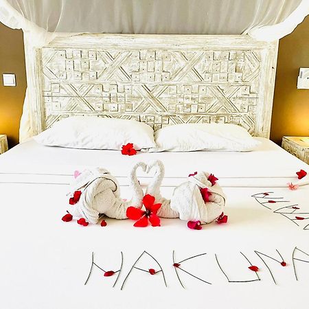 Nyumba Ya Afrika Bed & Breakfast Watamu Ngoại thất bức ảnh
