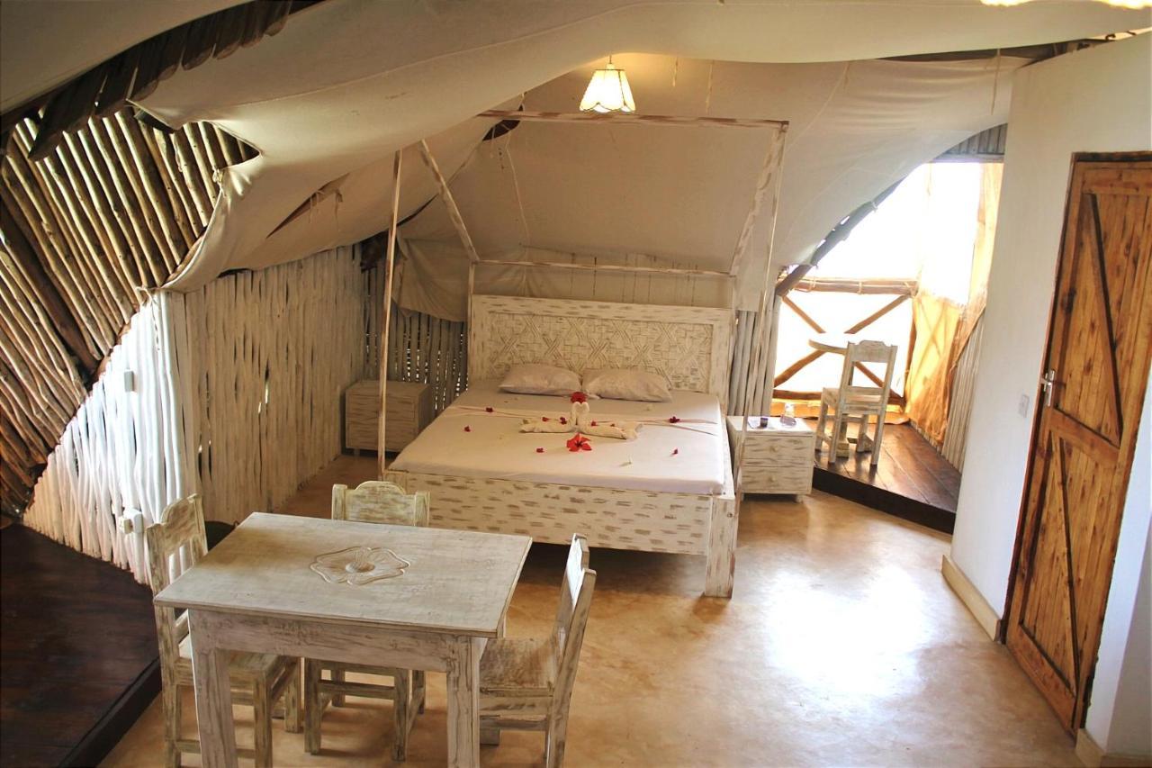Nyumba Ya Afrika Bed & Breakfast Watamu Ngoại thất bức ảnh