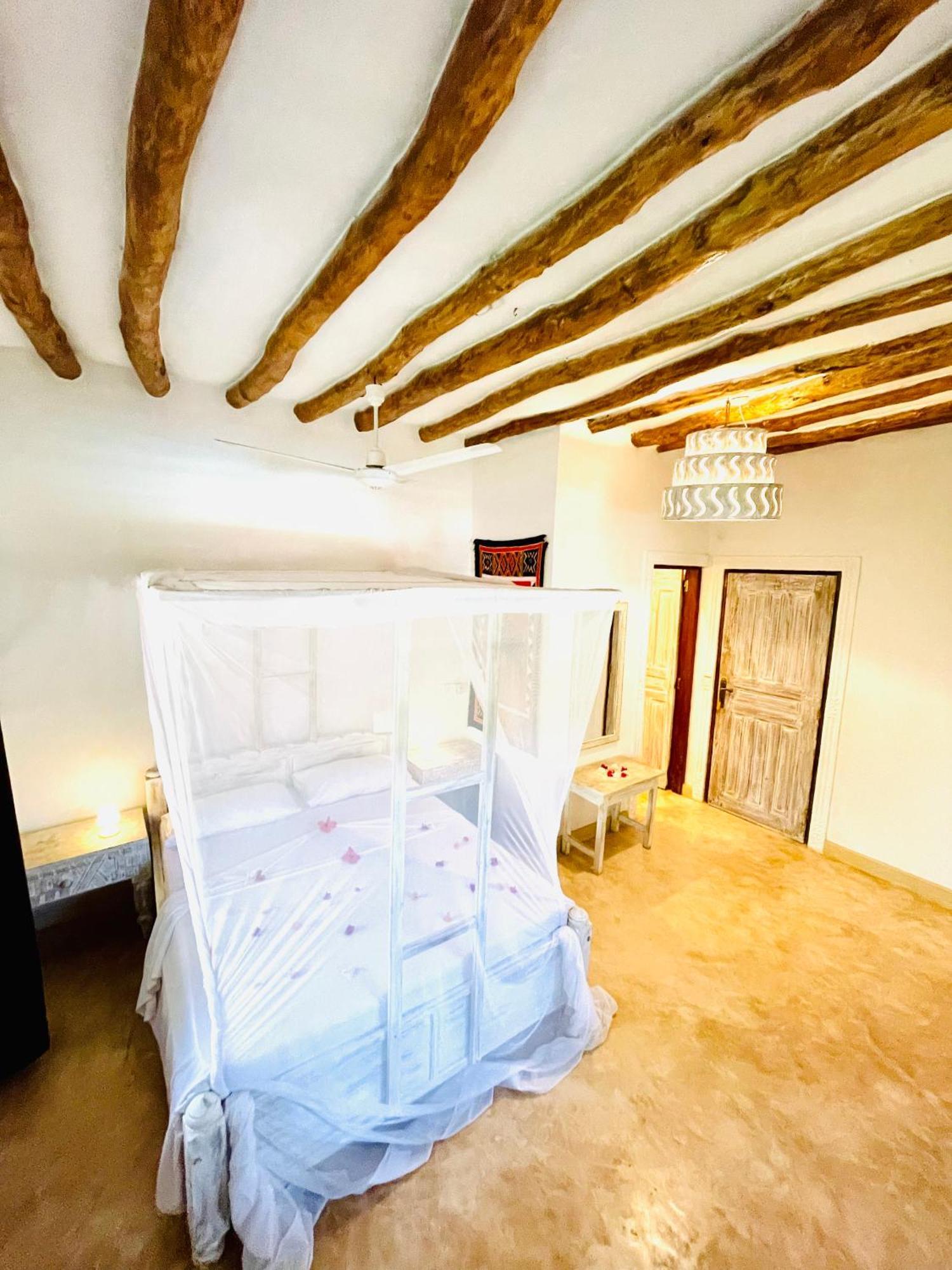 Nyumba Ya Afrika Bed & Breakfast Watamu Ngoại thất bức ảnh