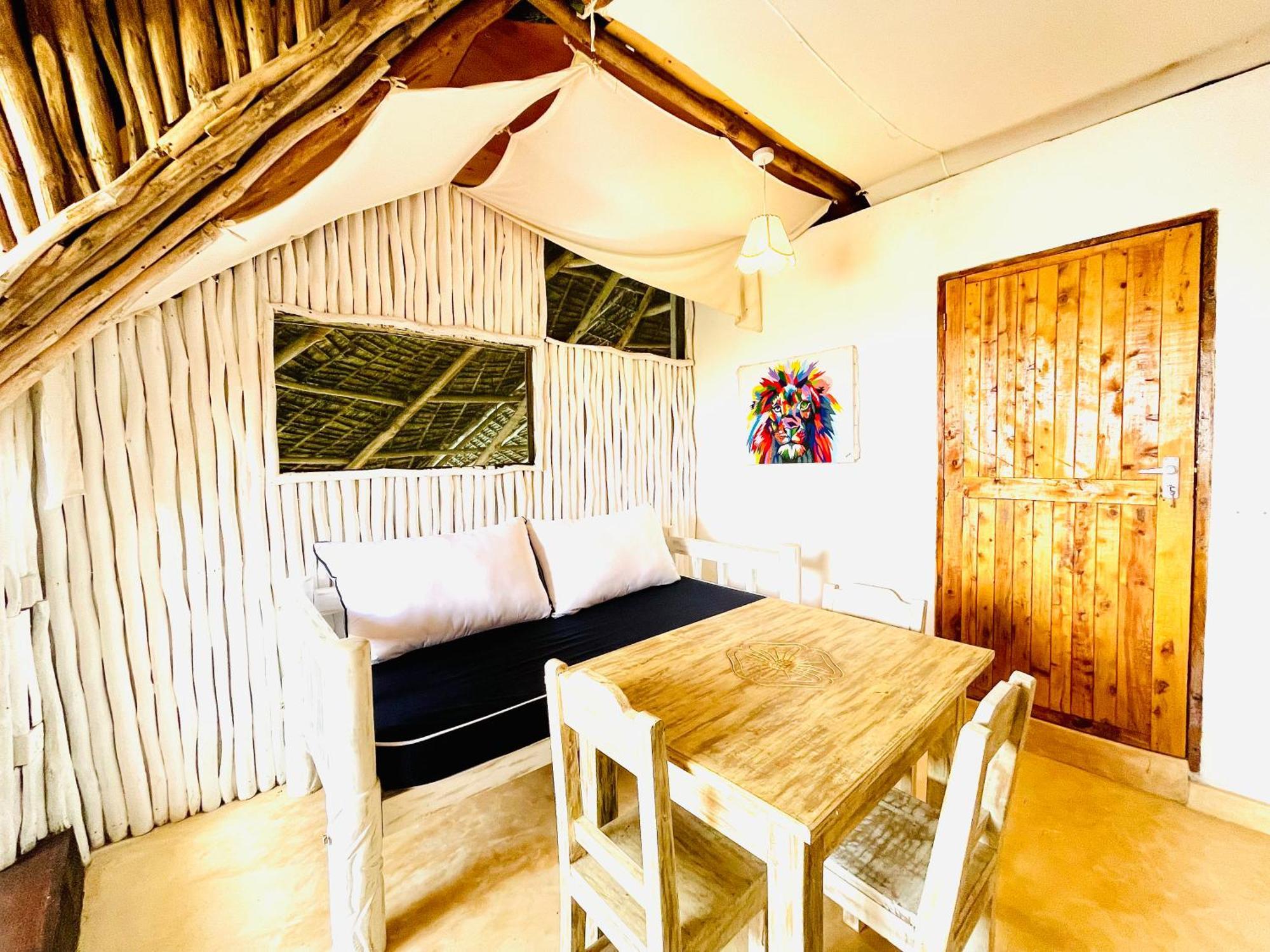 Nyumba Ya Afrika Bed & Breakfast Watamu Ngoại thất bức ảnh