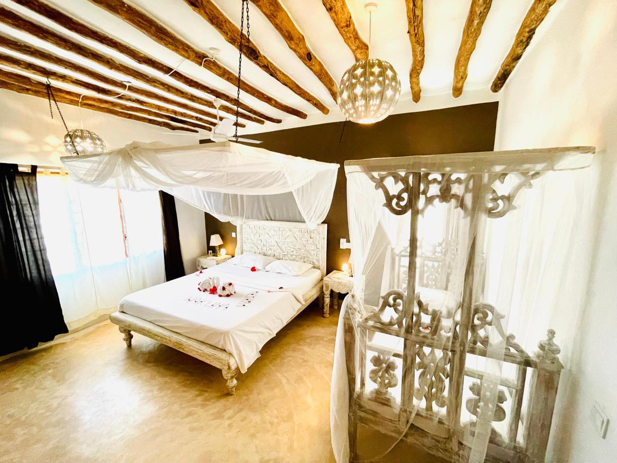 Nyumba Ya Afrika Bed & Breakfast Watamu Ngoại thất bức ảnh